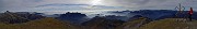 51 Panoramica in Cima Menna verso sud ed est 